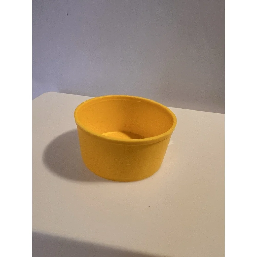 MILTON BRADLEY MOUSE TRAP Yellow Bucket for Diver Piece Replacement Pieces 1994